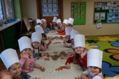 Pieczemy świąteczne pierniczki